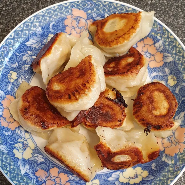 水餃變身煎餃 : JOLIN CHEN 一起做