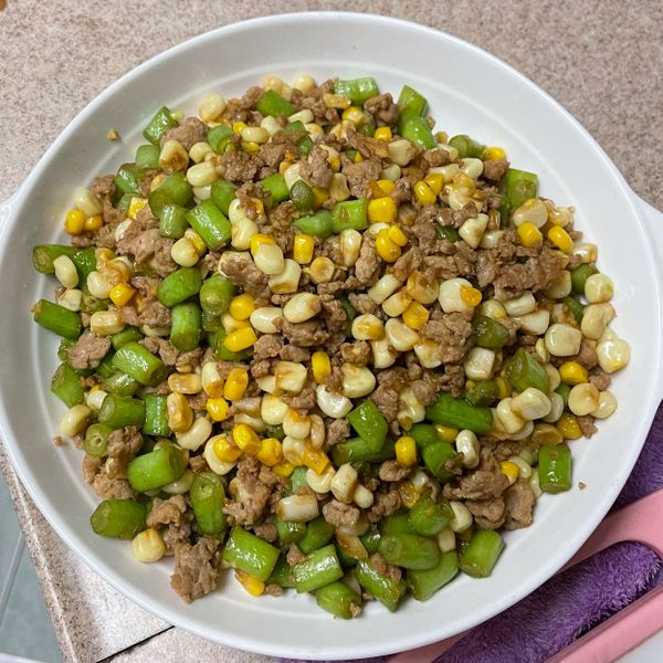 四季豆炒肉末：楊小萍 一起做