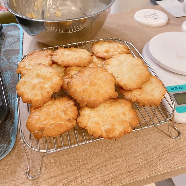 杏仁瓦片
好酥、好脆、好好吃😍😍😍 : 凱莉飄飄一起做