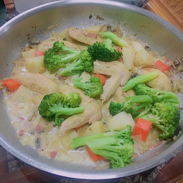 【家常菜】法式奶油燉雞：阿均 一起做