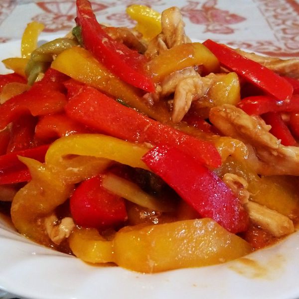 甜椒嫩炒雞絲 : 小英一起做