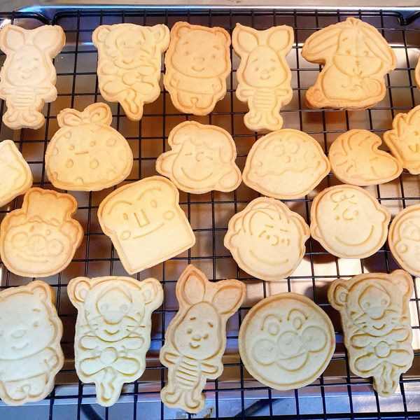 可愛壓模餅乾 : 皮傑小豬一起做