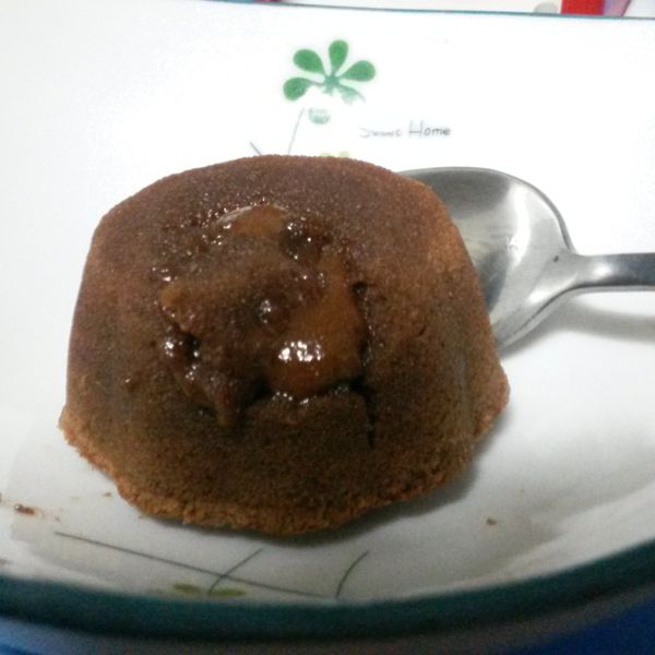 爆漿巧克力蛋糕-令人垂涎的好滋味!：郭家岑 一起做