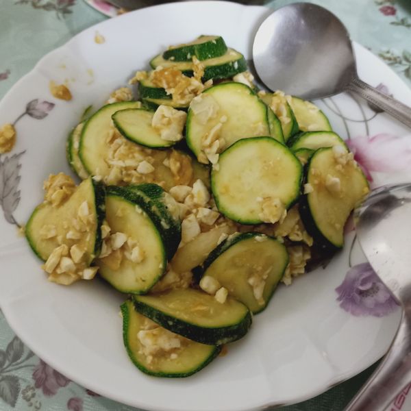 金沙櫛瓜|家常菜｜新手沒問題｜鹹蛋料理 : Yachii一起做