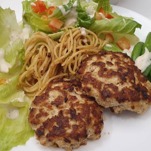 豆腐漢堡排：Yoyo 一起做