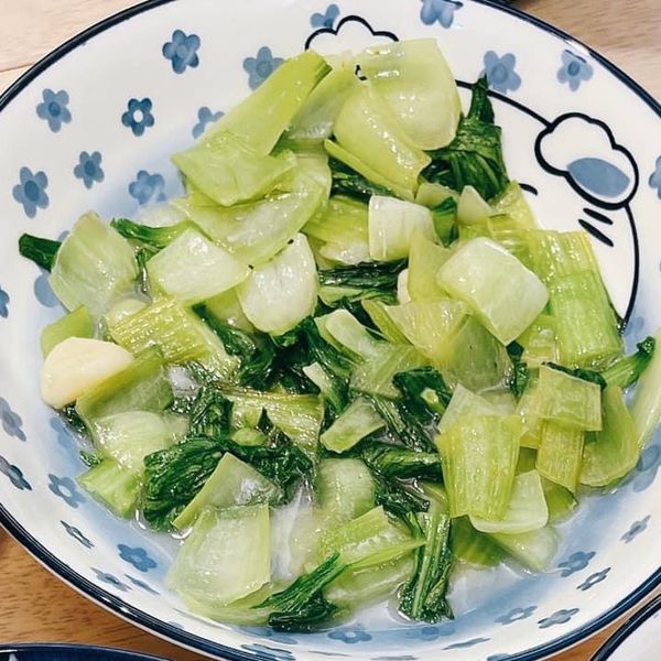 超甜的蒜末清炒青江菜：Cindy🐰兔寶 一起做