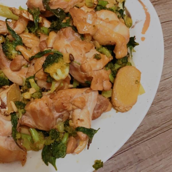 花椰菜三杯雞：chuu 一起做