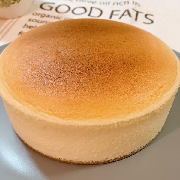日式輕乳酪蛋糕【烤箱料理】：傑咪烘焙實驗室 一起做