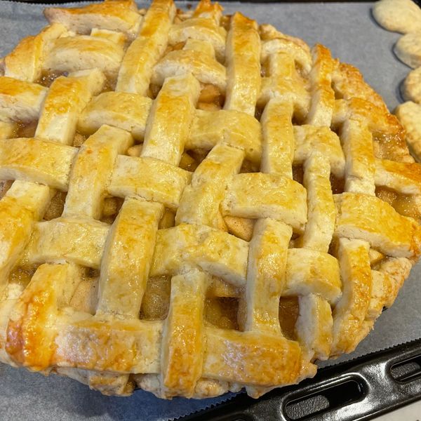 美式焦糖肉桂蘋果派(餅乾派皮) : 迴紋針一起做