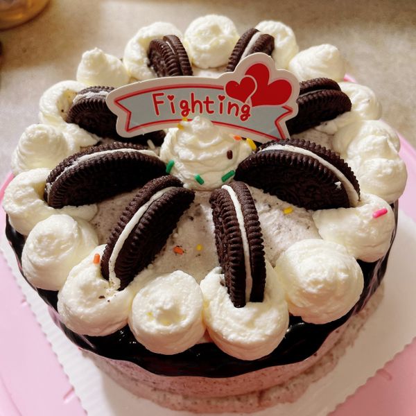 奧利奧朱古力蛋糕。生日蛋糕 : Jessica Chen一起做