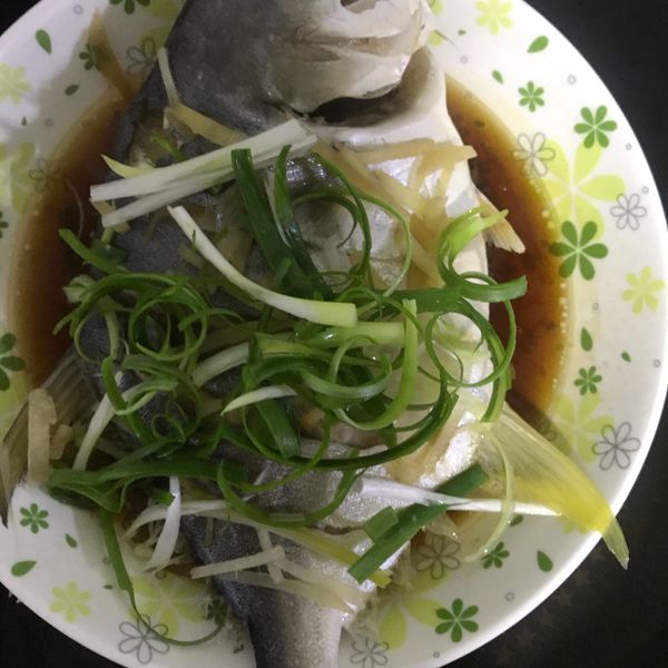 Mimi♥清蒸黃金鯧 : 人妻瘋料理一起做