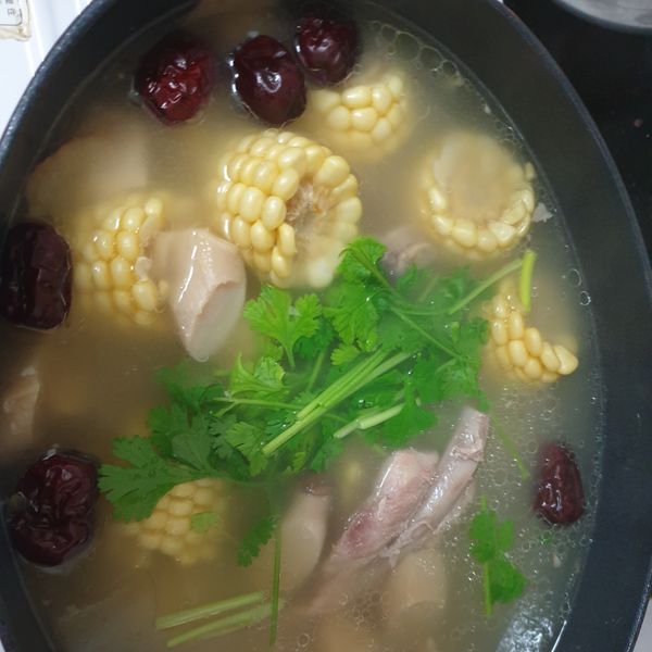 品靚上菜-排骨玉米湯 : Debby Lulu一起做