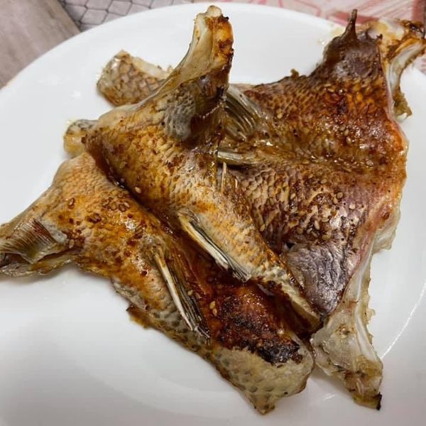 烤鯛魚下巴~阿基師教的小撇步:Irene Wei 一起做