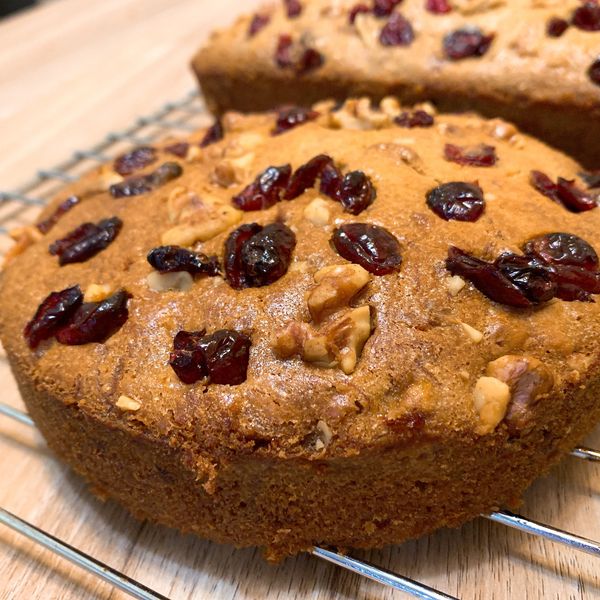 香蕉核果蜂蜜磅蛋糕（清冰箱點心）：Gwen Hsieh 一起做