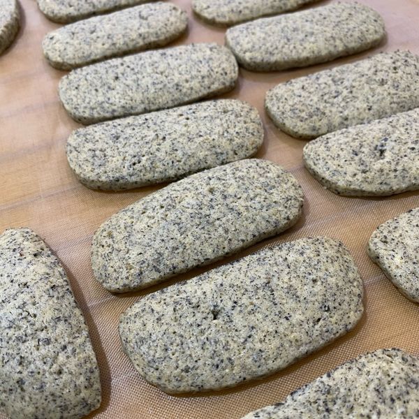 黑芝麻椰香餅乾 : 小樹🌲一起做