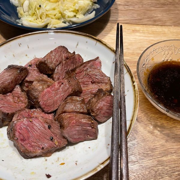 蒜味牛排丼 : 料理小天地🐷🐷一起做