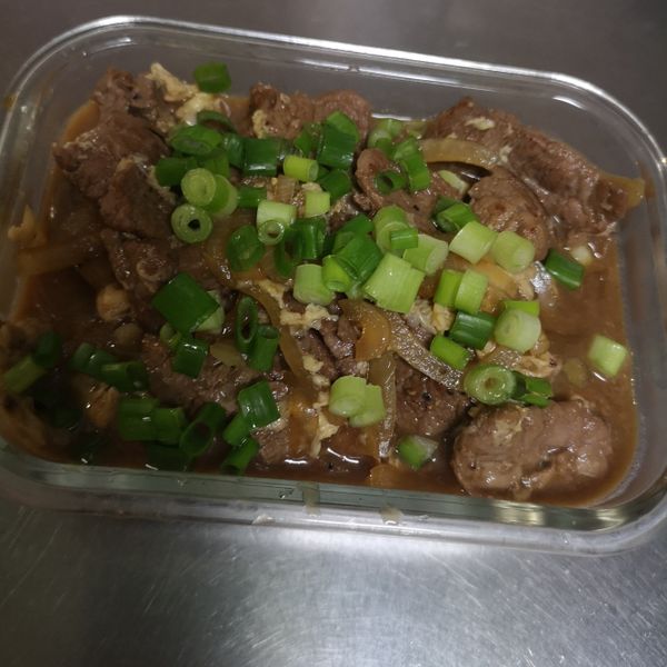牛肉丼飯 : 蕭玉扇一起做