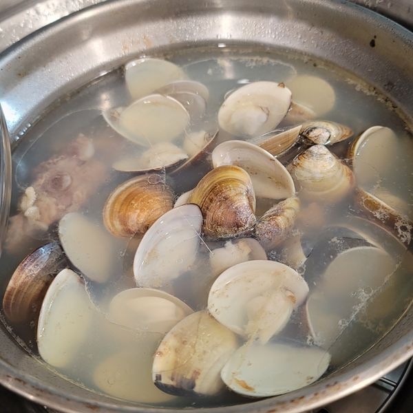 蛤蜊排骨湯：mimi 一起做