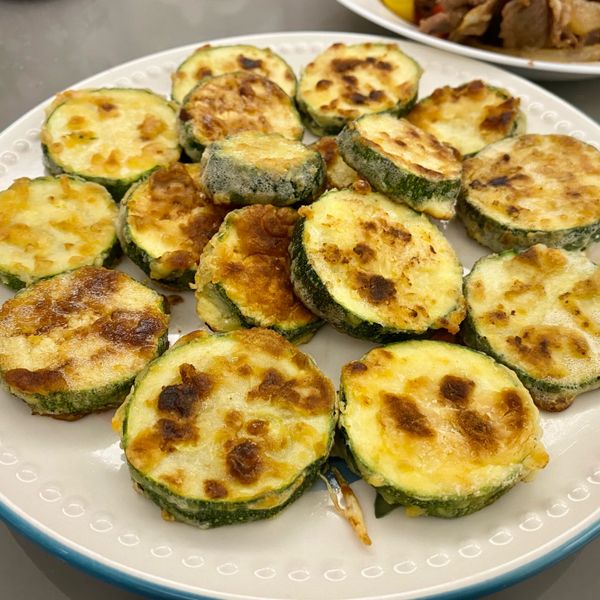 香煎櫛瓜 : 不成熟家庭主婦之我也想要像大廚一起做