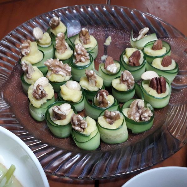 小黃瓜鮪魚捲🥒🐟 : 佳蓉一起做