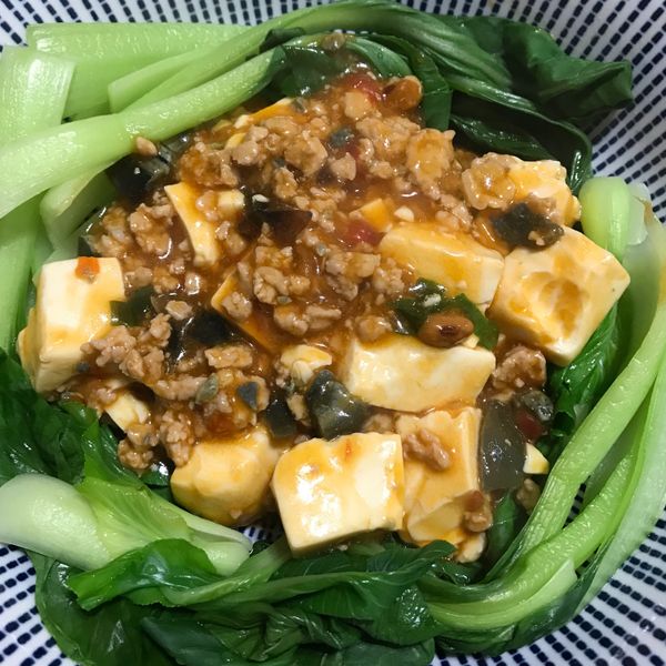 【豆腐料理】麻婆皮蛋豆腐：Gina Huang 一起做