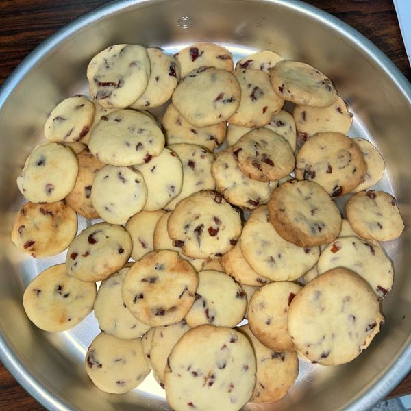 烘培入門《蔓越莓曲奇》 : 抹油一起做