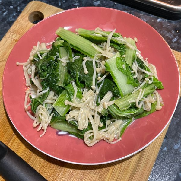 金針菇小白菜 : Nina一起做