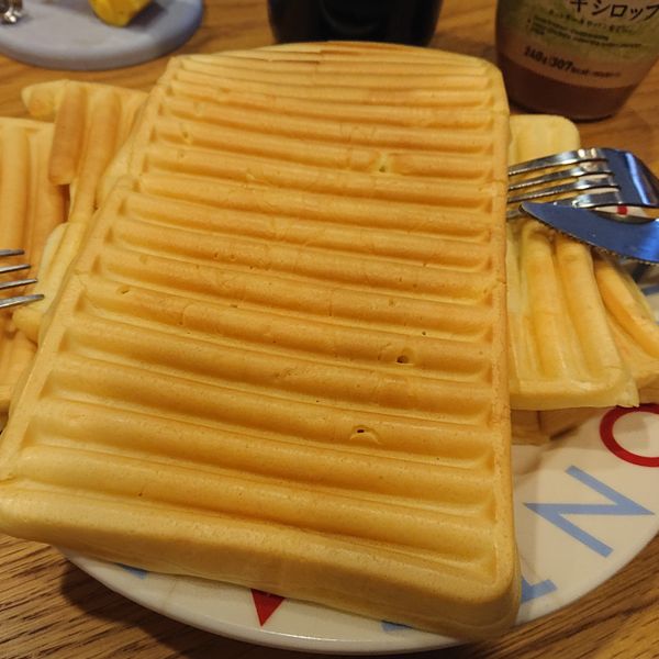 [Witi✿Kitchen]方格子鬆餅佐百花蜜 : 愛瑪仕小姐一起做