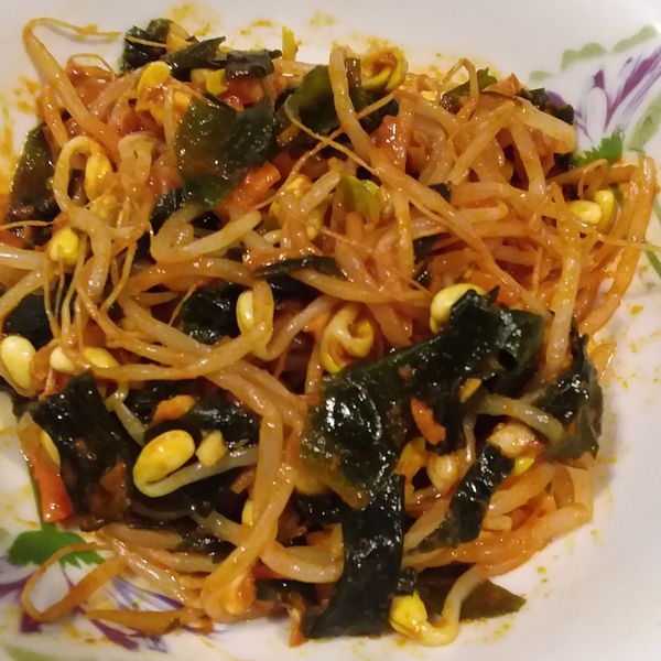 韓式涼拌黃豆芽：Susan Yang 一起做