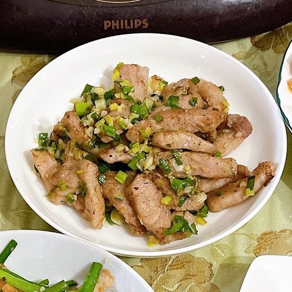 煎椒鹽松阪豬（便當菜） : 可可一起做