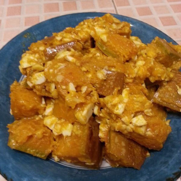 愛烹飪。鹹蛋南瓜：陳夢夢 一起做