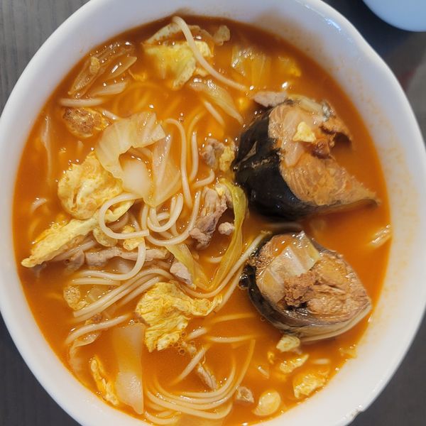 茄汁鯖魚湯麵 : 君君一起做