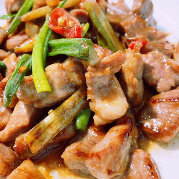 豬肉軟嫩的秘訣：蔥爆豬肉 : Nicky Tsai一起做