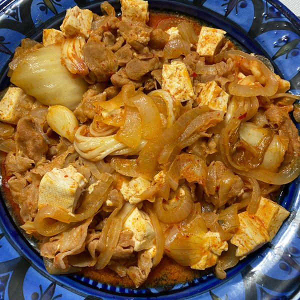 泡菜炒豬肉_10分鐘零廚藝【穀盛壽喜燒】：Eva Cheng 一起做