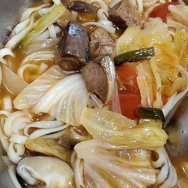 罐頭美食 - 蕃茄鯖魚麵:Wei Wei 一起做