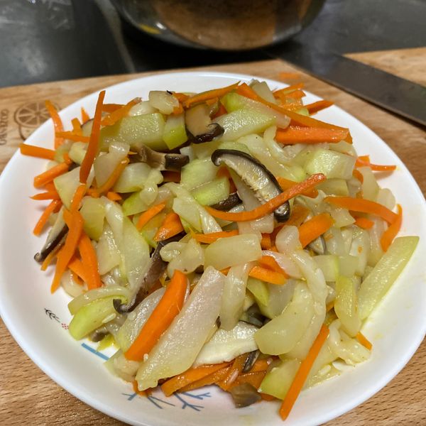 香菇炒胡瓜絲 : Tina Chou一起做