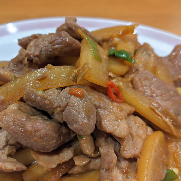 豬肉片炒蘿蔔 : 大軒一起做