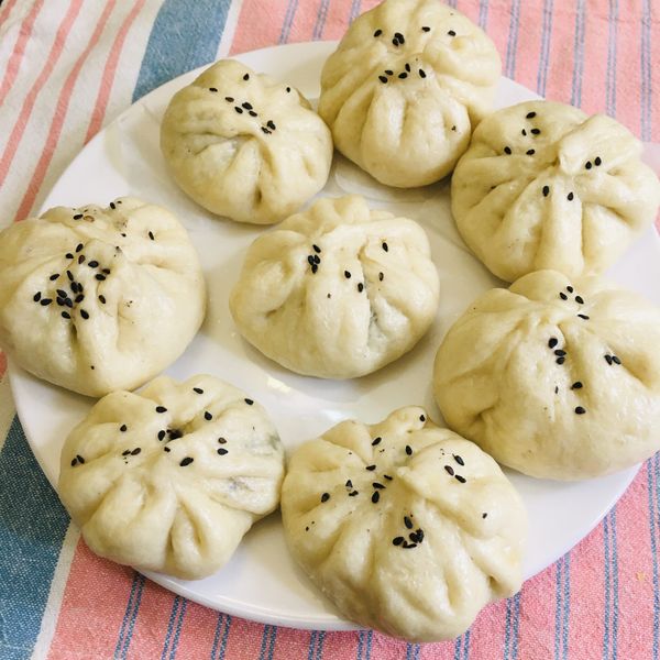 黑芝麻包子 : 彎一起做