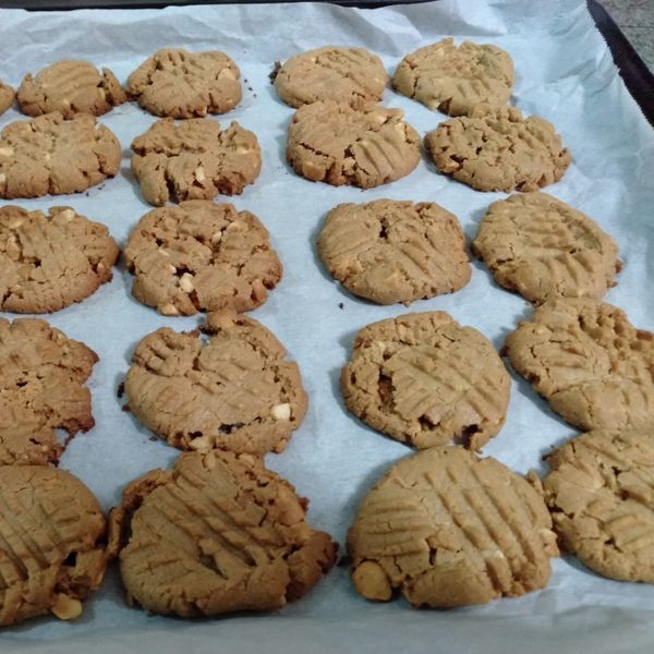 2種材料，簡單好吃花生醬餅乾 : 小玉一起做