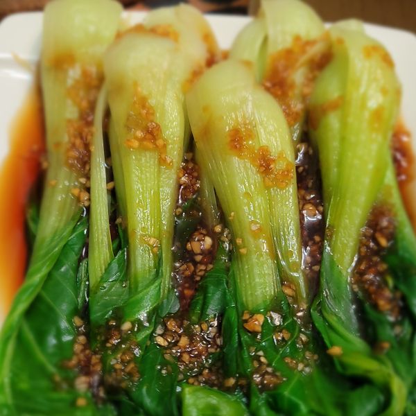 燙青江菜佐蒜蓉醬：Wei Wei Liao 一起做