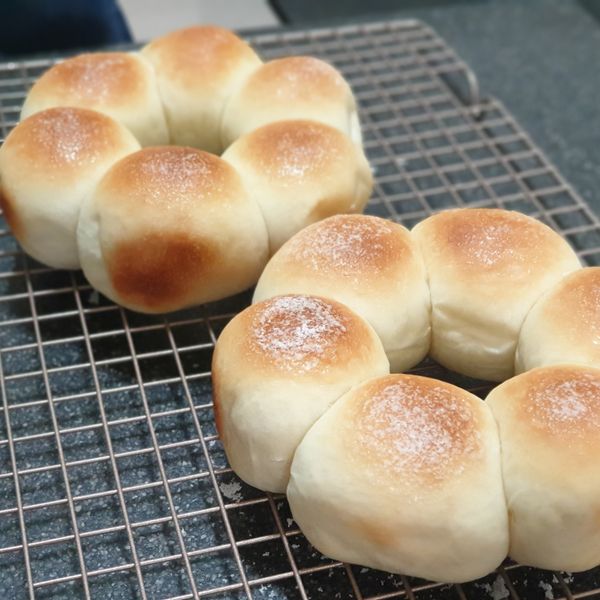 煉奶/煉乳小餐包 : Virginia Huang一起做