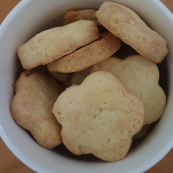 簡易版餅乾：洪佩玲 一起做