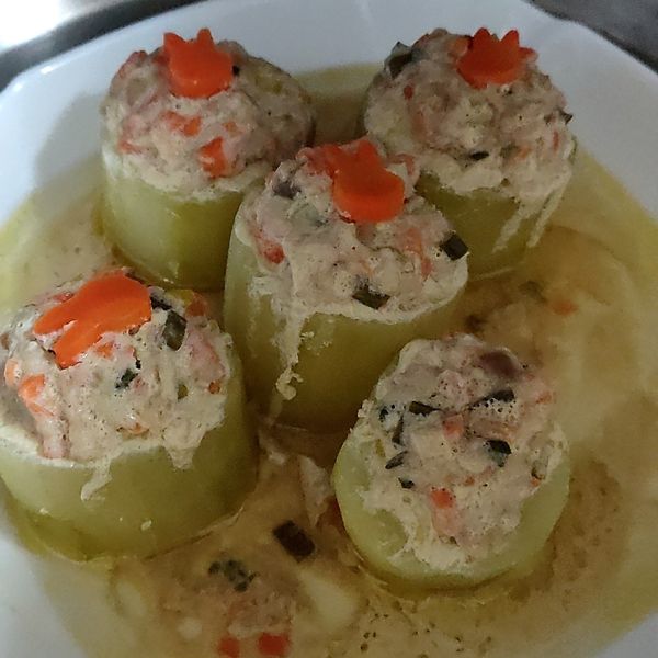 大黃瓜鑲肉 : Emily Huang一起做