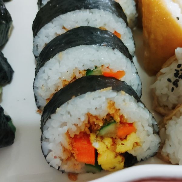 肉鬆海苔壽司 : 芊瑜一起做
