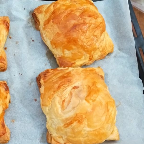 起酥皮肉鬆麵包 : Chiu Hsia Yu一起做