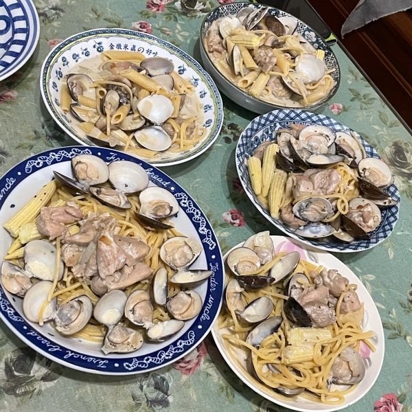 奶油白醬雞肉義大利麵 : 淏淏♥媽咪一起做