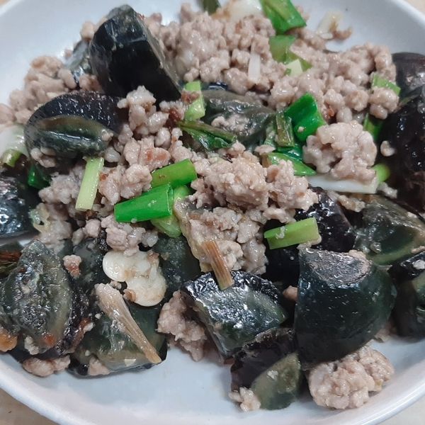 undefined：Yvonne的響食天堂 一起做