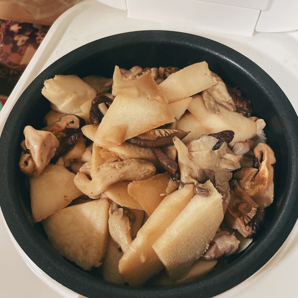 上班族便當#41 - 竹筍菇菇雞肉飯 : 謝佳穎一起做