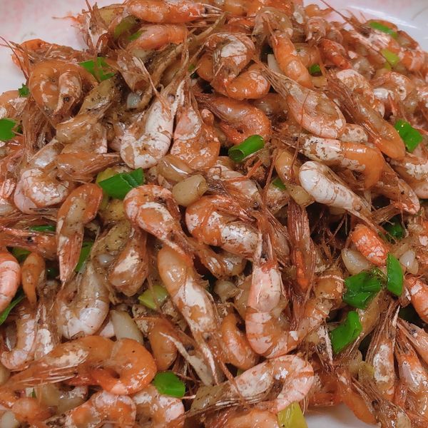 蔥爆溪蝦 : 許筱蓁一起做