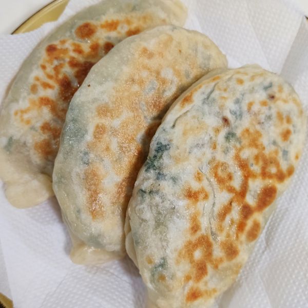 韭菜盒子餅(溫水燙麵法) : Kimberly一起做